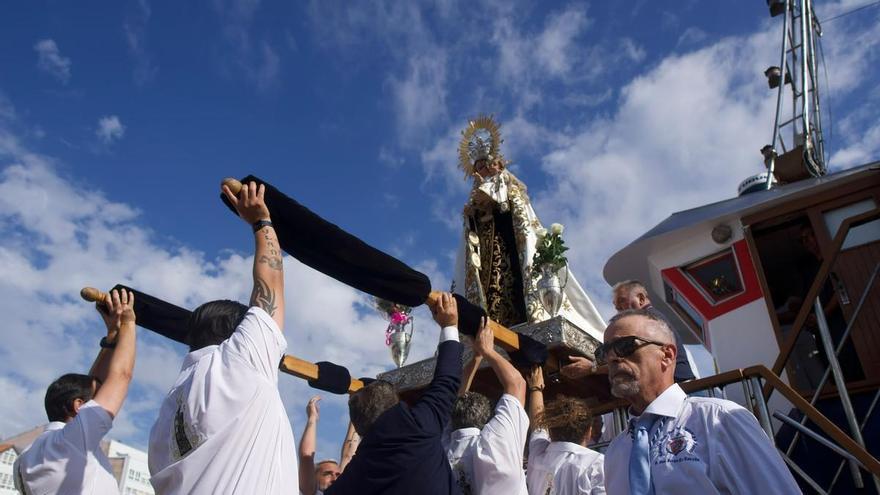 A Coruña honra a la Virgen del Carmen: Imágenes de la procesión