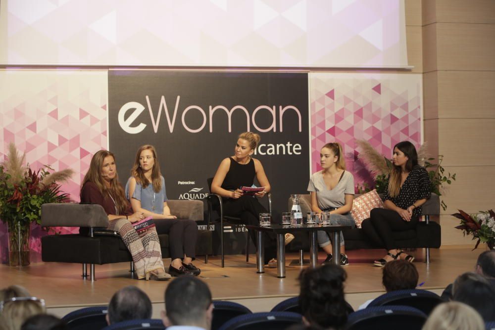 La mesa redonda en la que han participado todas las ponentes