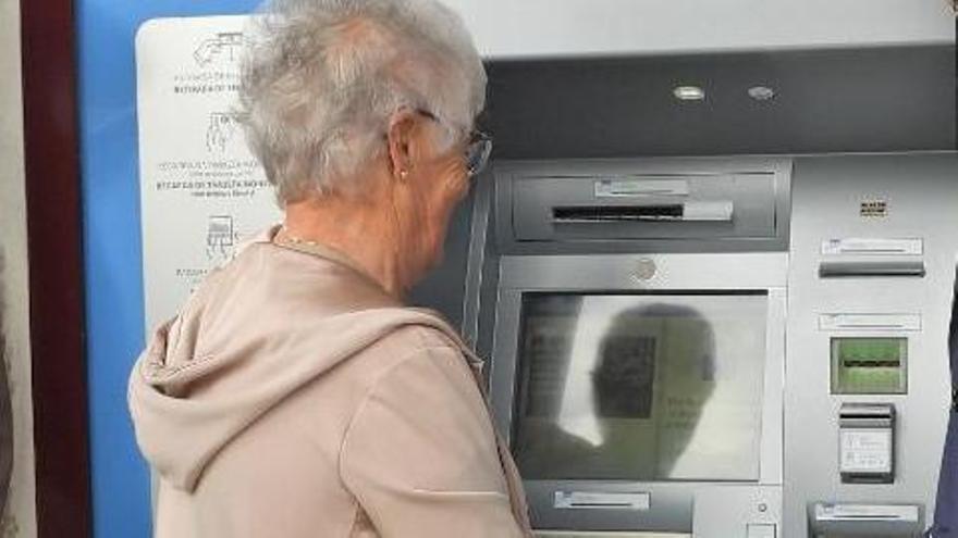 ATMS ELIMINADOS |  Adeus aos caixas eletrônicos na Espanha: é assim que vamos sacar dinheiro a partir de agora