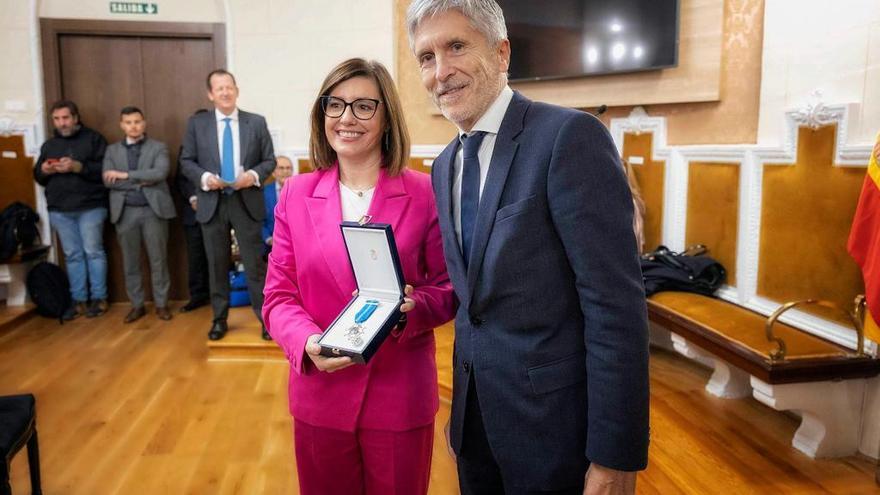La diputada por Badajoz Maribel García recibe la Medalla al Mérito de la Seguridad Vial