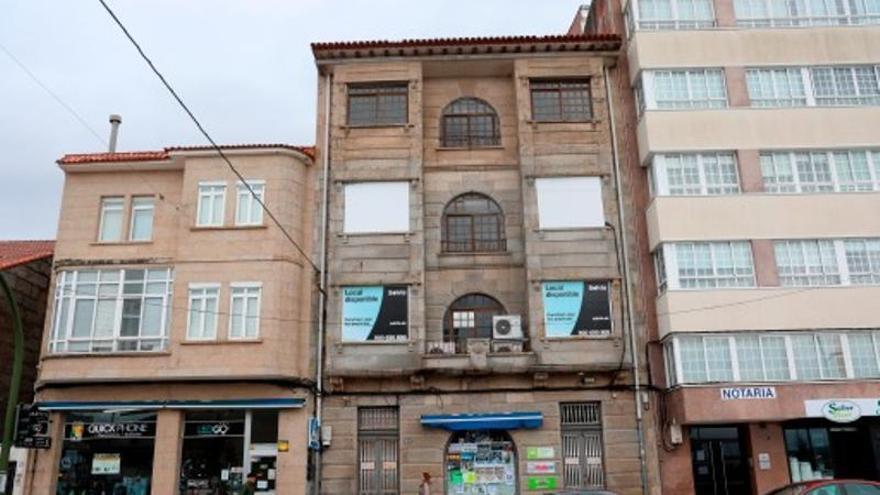 «El Corte Inglés de Cambados» busca nueva vida en grandes multitucionales