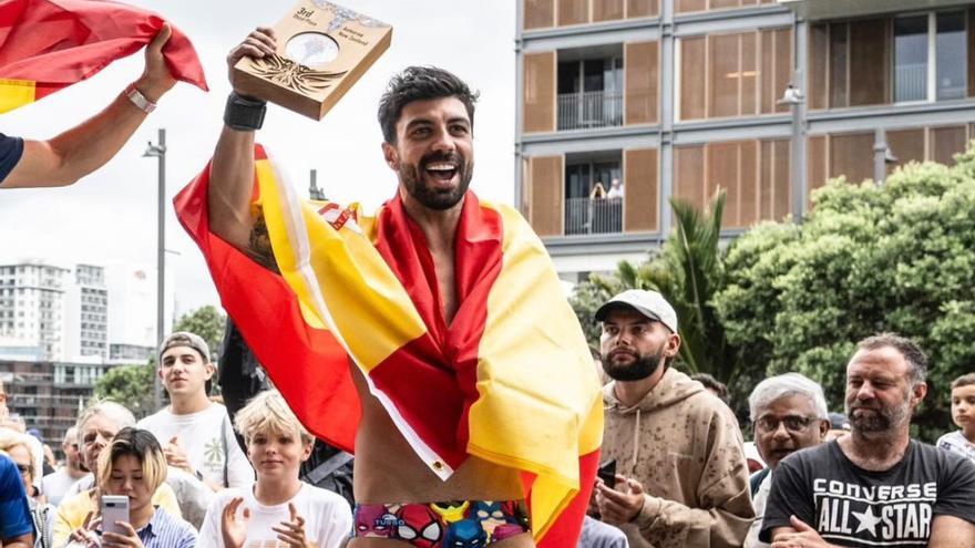 El grancanario Carlos Gimeno consigue el bronce en las Red Bull Series de salto de gran altura en Nueva Zelanda