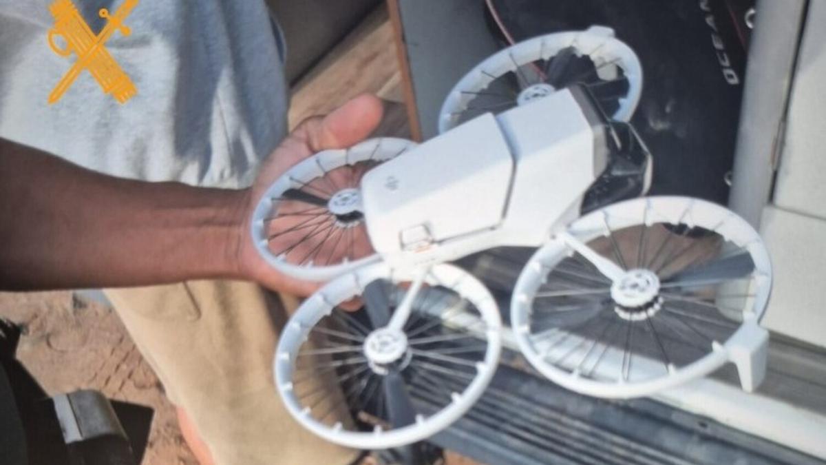 Dron interceptado por la Guardia Civil en Fuerteventura.