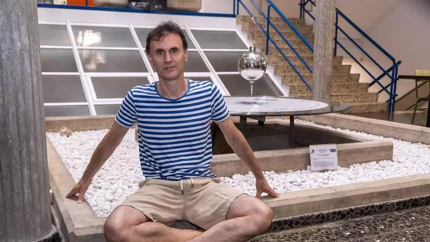 Jorge Mira: "La salida del sol cambia tres veces al año y exige ajustar la hora"