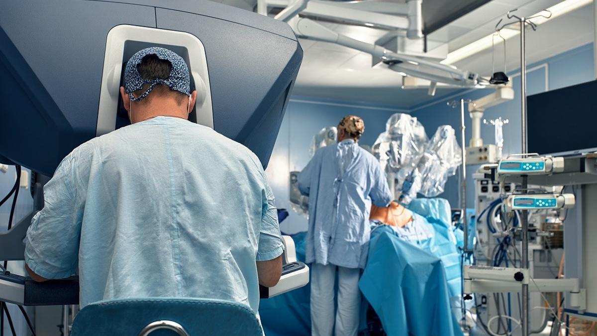 El Hospital Quirónsalud Torrevieja se convirtió en el primer hospital privado de la provincia en disponer de una Unidad de Cirugía Robótica.