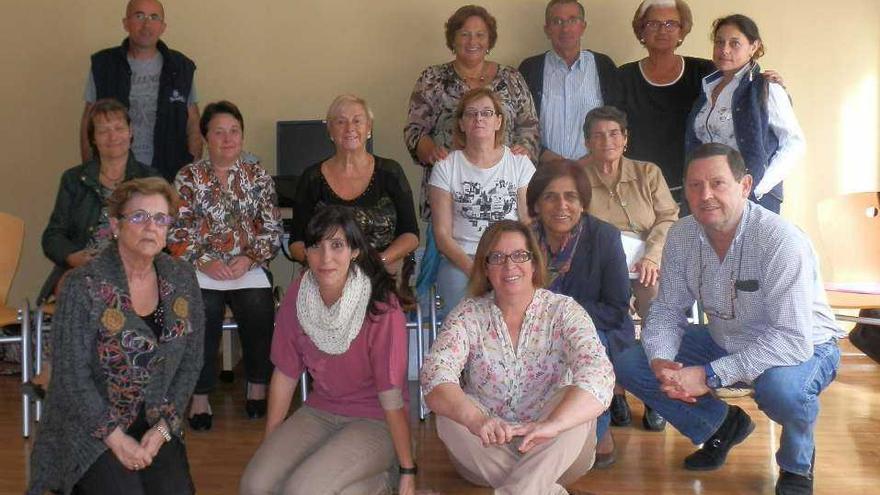 Los participantes en el taller, posando en Arriondas.