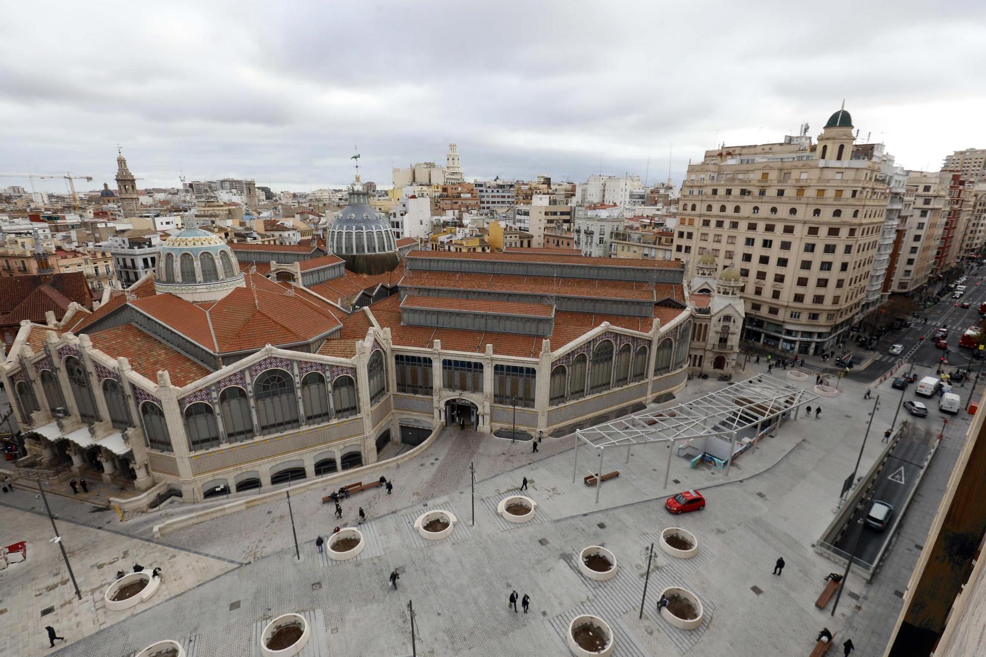 Los vehículos vuelven a la Plaza de Brujas