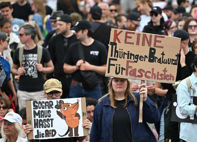El partido ultra Alternativa para Alemania se lanza a la "conquista del este" en medio de protestas