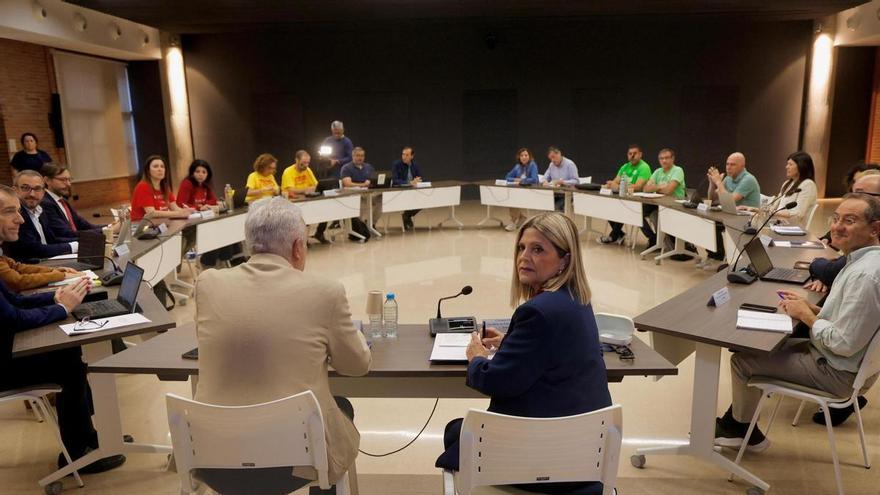 La reunión entre Educación y los sindicatos, en imágenes