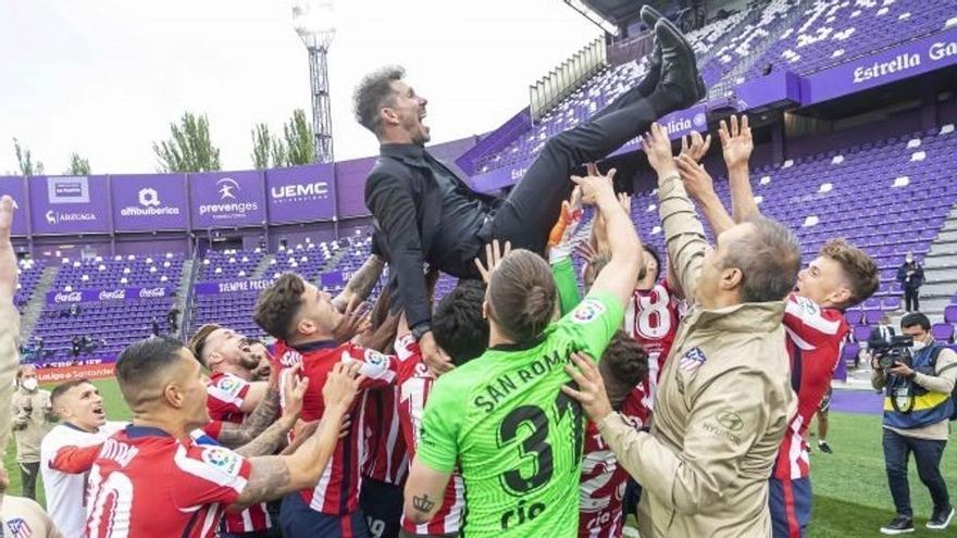 Fiesta en el Metropolitano: Simeone cumple 12 años en el Atlético ante su predecesor, Quique Sánchez Flores