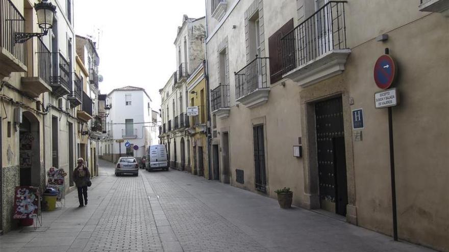 Un grupo inversor se hace con el hotel cacereño Albarragena en pleno boom de Pizarro