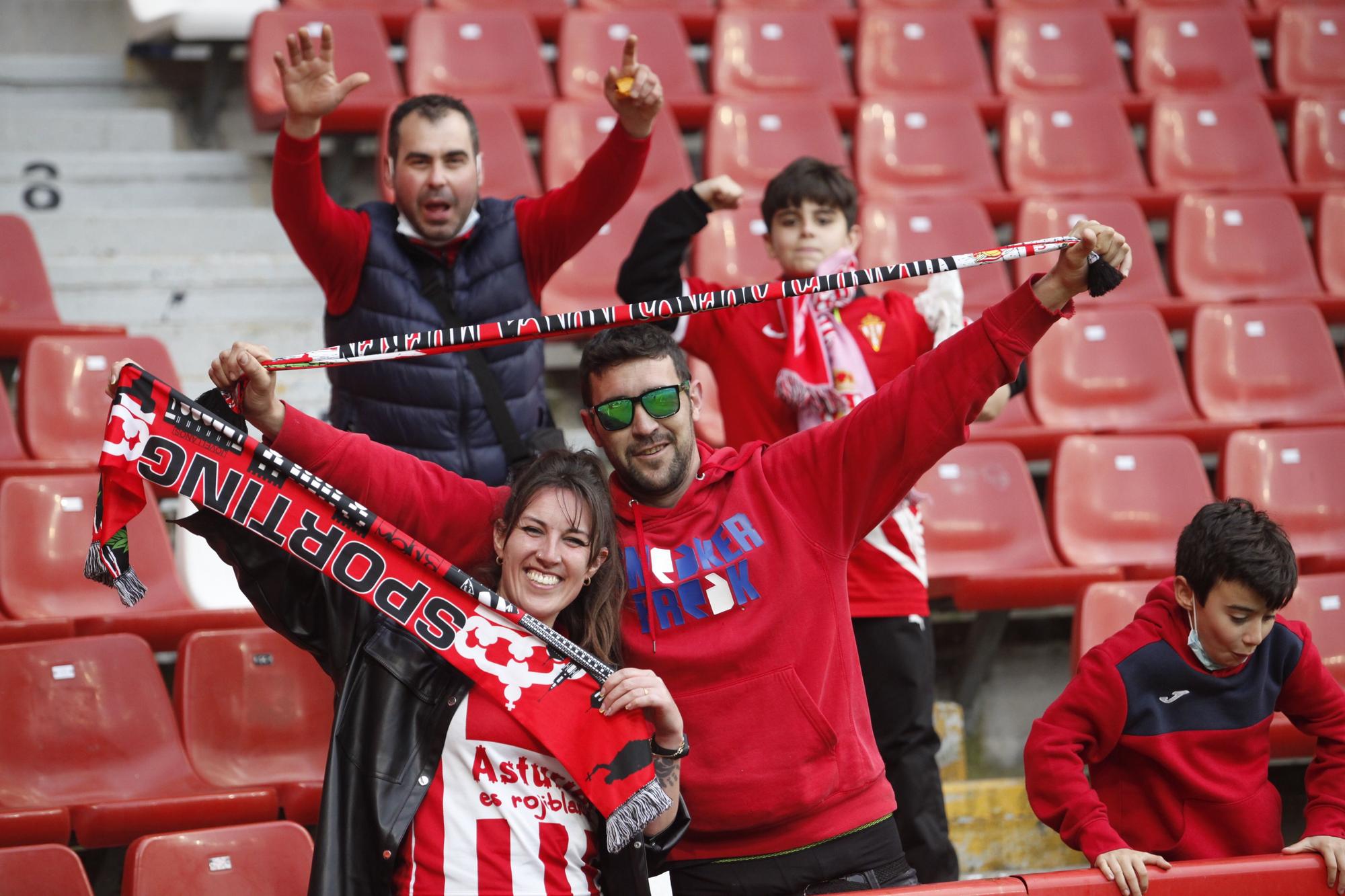 EN IMÁGENES: Así fue el derbi asturiano en El Molinón