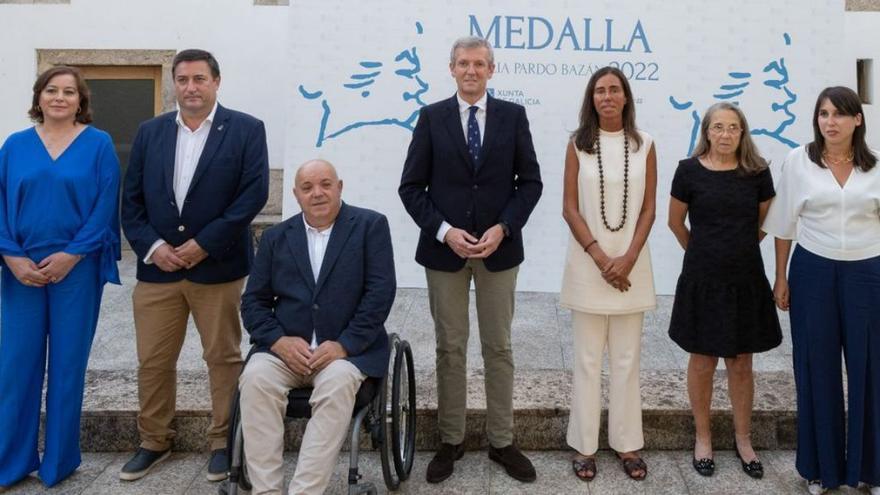 Alfonso Rueda, durante el acto de entrega de las Medallas Emilia Pardo Bazán 2022.  | // FDV