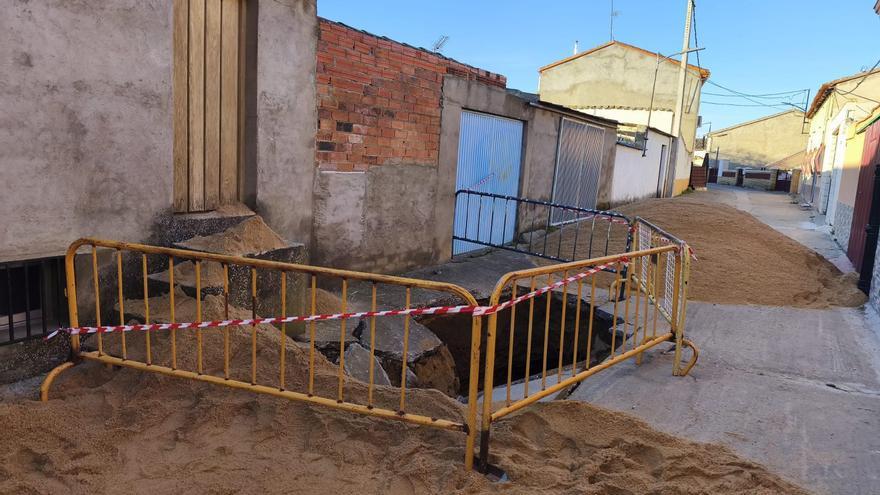 La retirada del camión hundido en La Bóveda no afecta a otras estructuras
