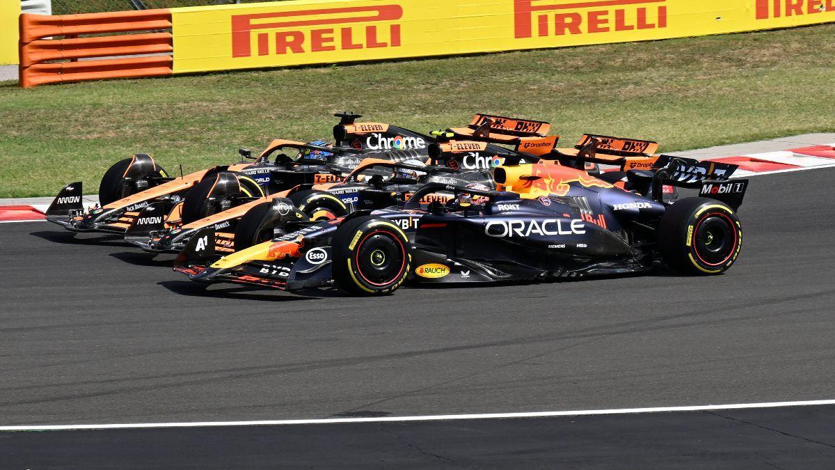 Piastri, Norris y Verstappen, en paralelo en la salida del GP de Hungría.