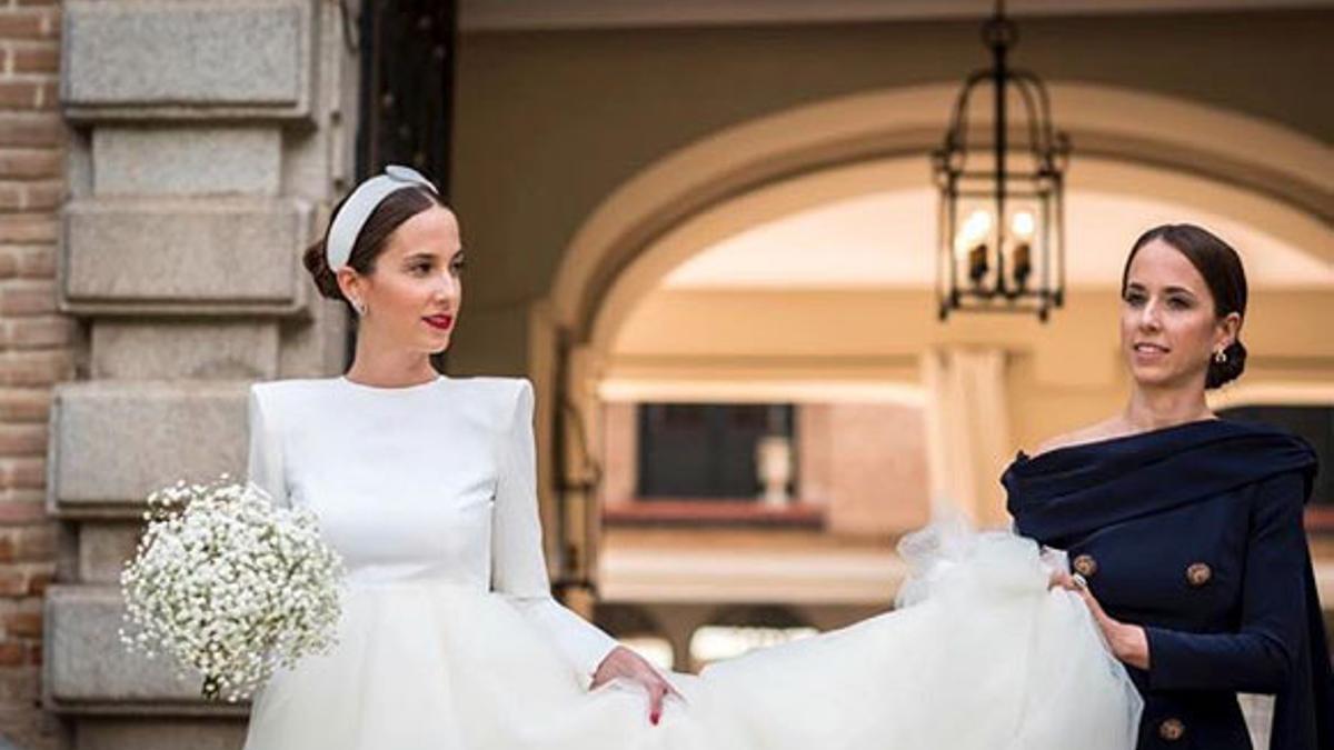 El vestido de novia estilo bailarina con falda de tul y hombreras