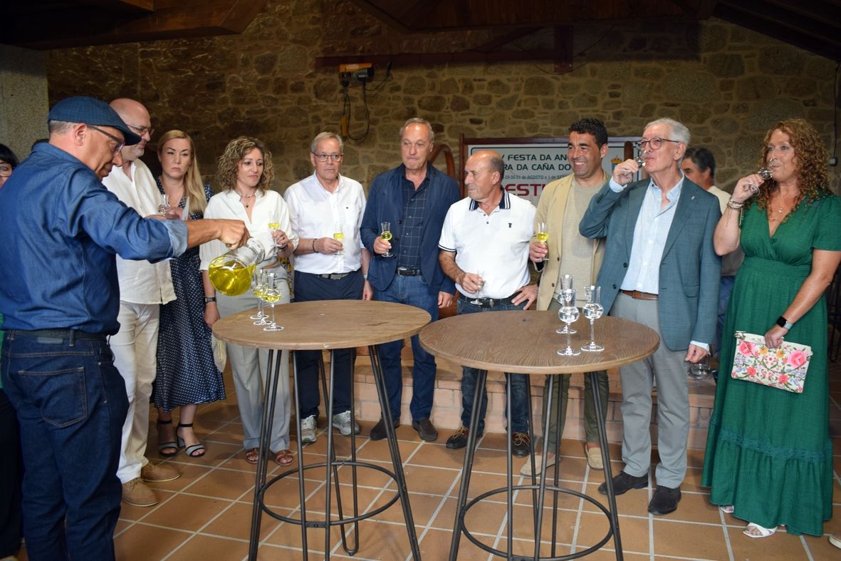 Un momento de la celebración de la fiesta de la caña y la anguila celebrada en Valga.