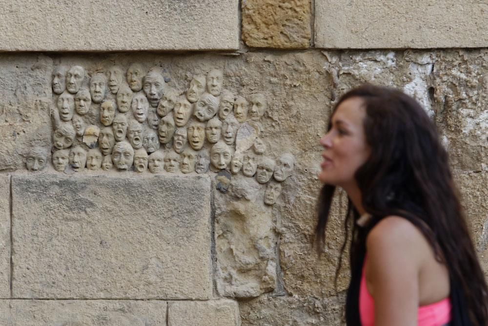 Las caras de la Puerta de Almodóvar