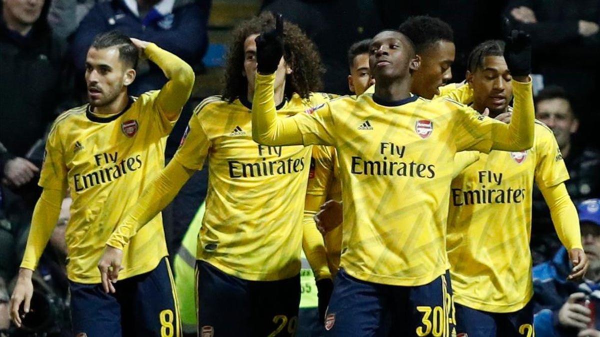 Nketiah celebró el segundo tanto 'gunner' por todo lo alto