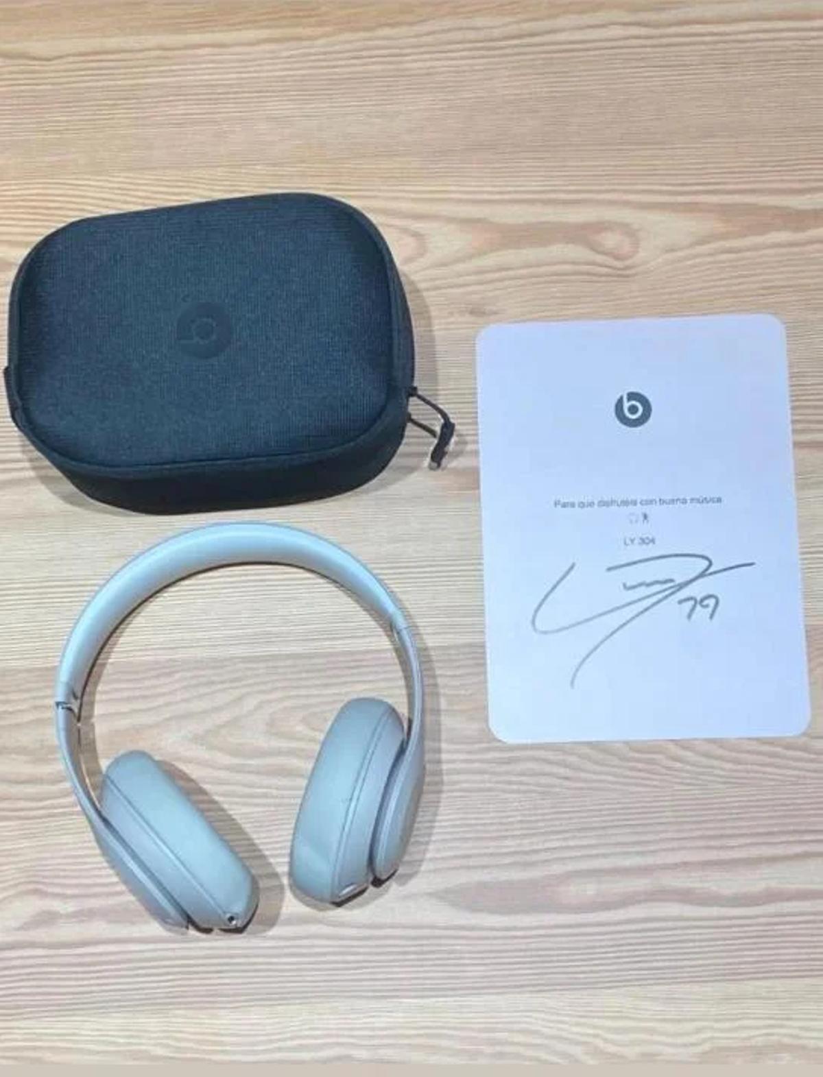 El regalo de Lamine Yamal a los jugadores y jugadoras de La Masia