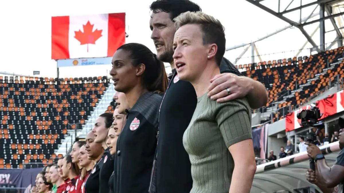 Bev Priestman, seleccionadora de fútbol de Canadá