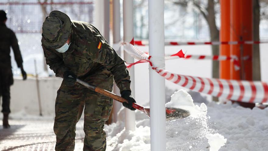 La UME deja de prestar ayuda en Madrid al bajar la comunidad el nivel de emergencia