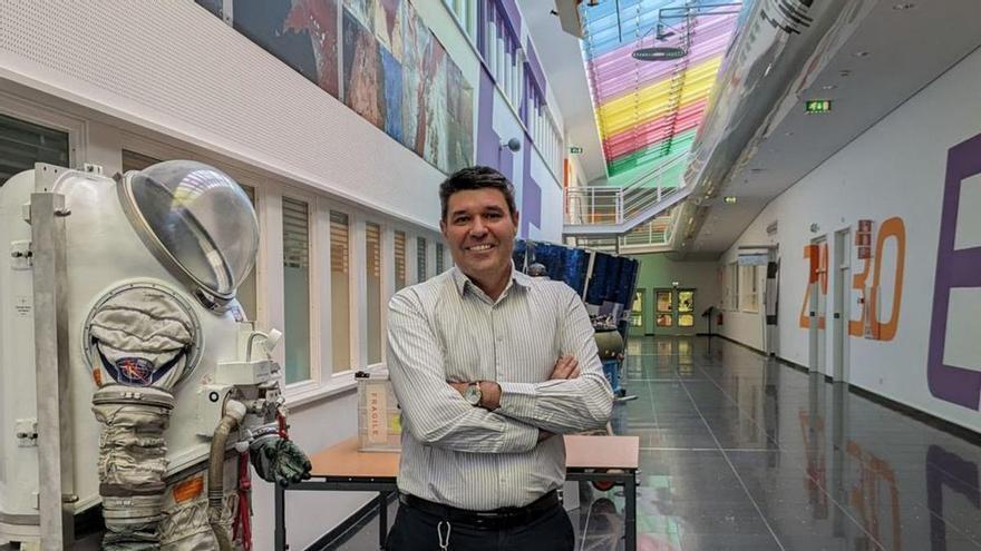 Arturo Fernández, en la Agencia Espacial Europea, en Noordwijk.