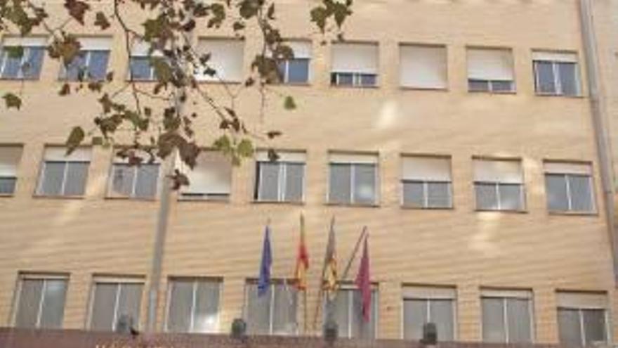 Jefes médicos de Gandia creen «temerario» trasladar el hospital en época de gripe