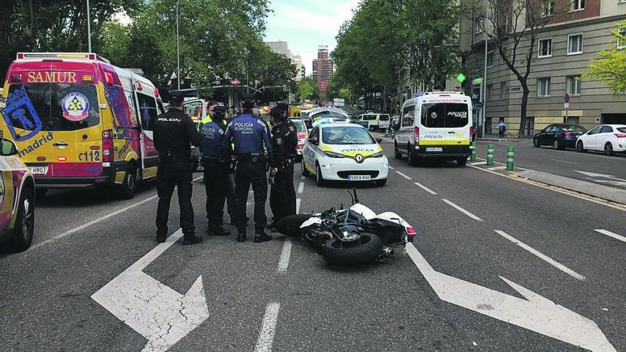 Policía Municipal en el lugar del accidente donde murieron los jóvenes zamoranos.