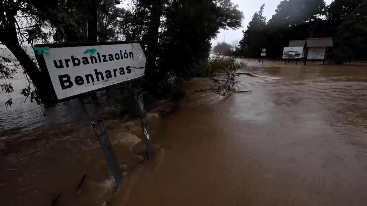 Carreteras anegadas en el Campo de Gibraltar y realojo de vecinos en Algeciras
