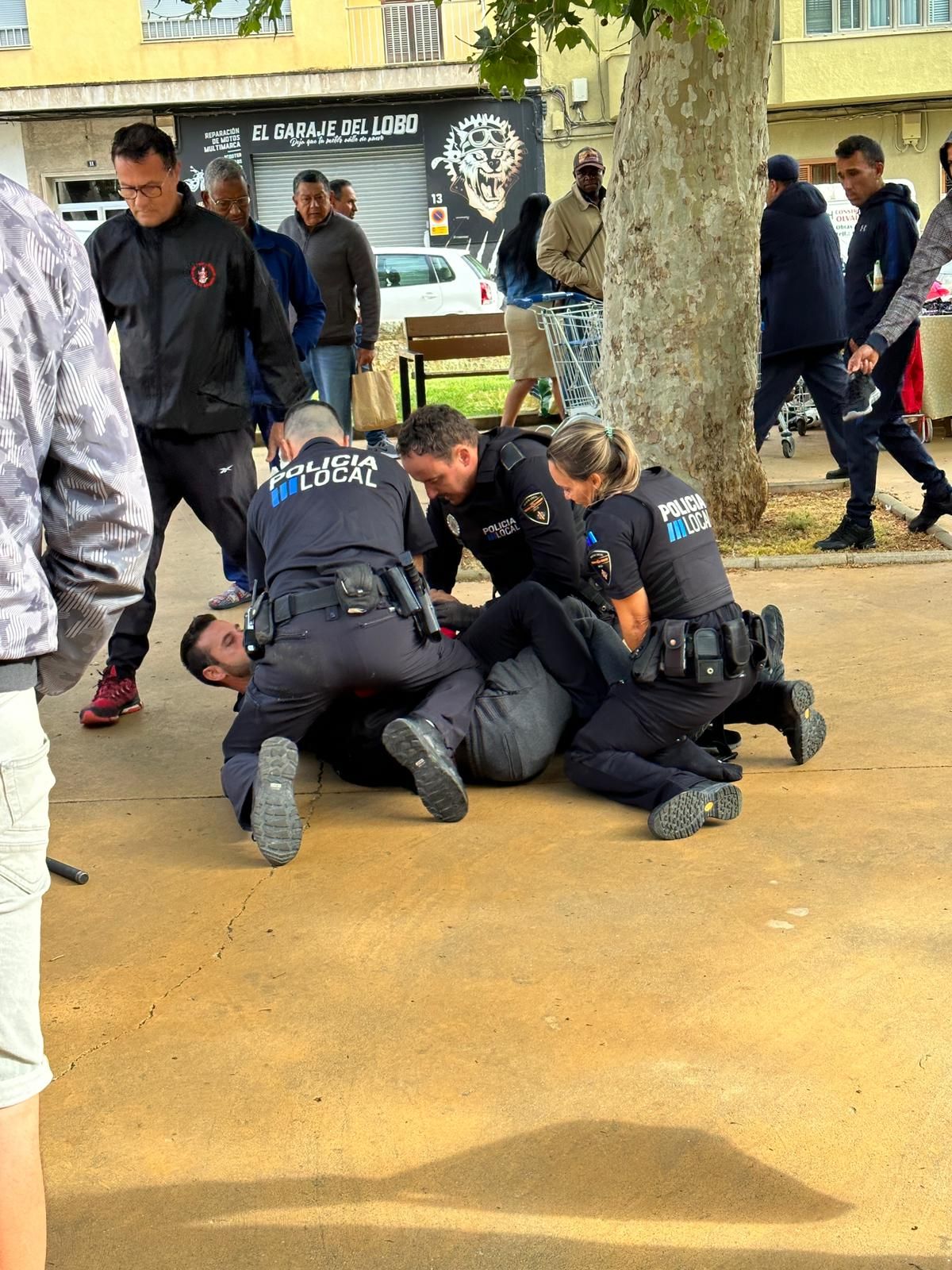 Detenido un hombre por atacar un tenderete del PP en Inca