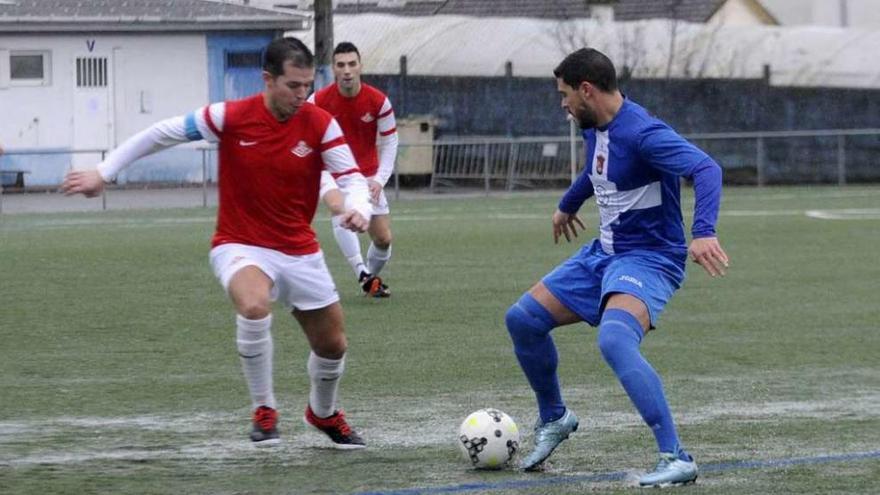 El capitán Fito fue el encargado de abrir el marcador en Vilaxoán a los tres minutos de juego. // Noé Parga