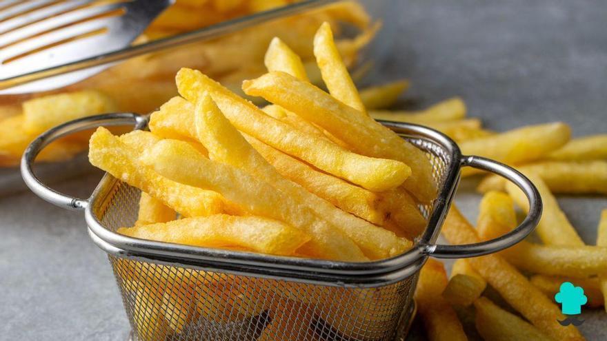 Los chefs españoles coinciden: “Para unas patatas fritas muy crujientes, el truco está en dejarlas en remojo con vinagre”