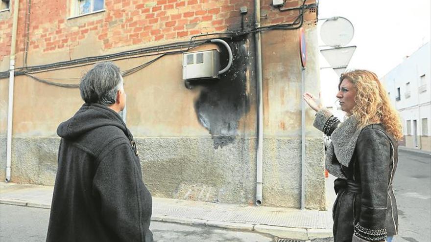 El Ayuntamiento restablecerá la luz en el Perpetuo Socorro en dos días