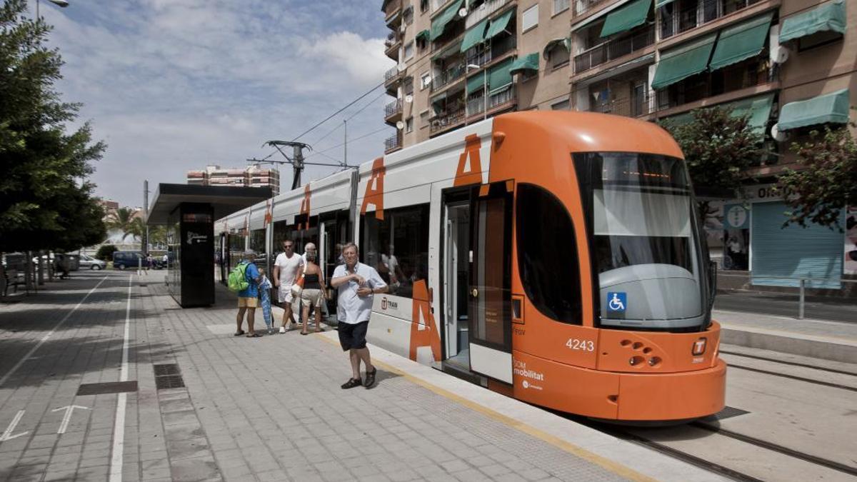 Se inaugura en Luceros la Línea 2 del TRAM