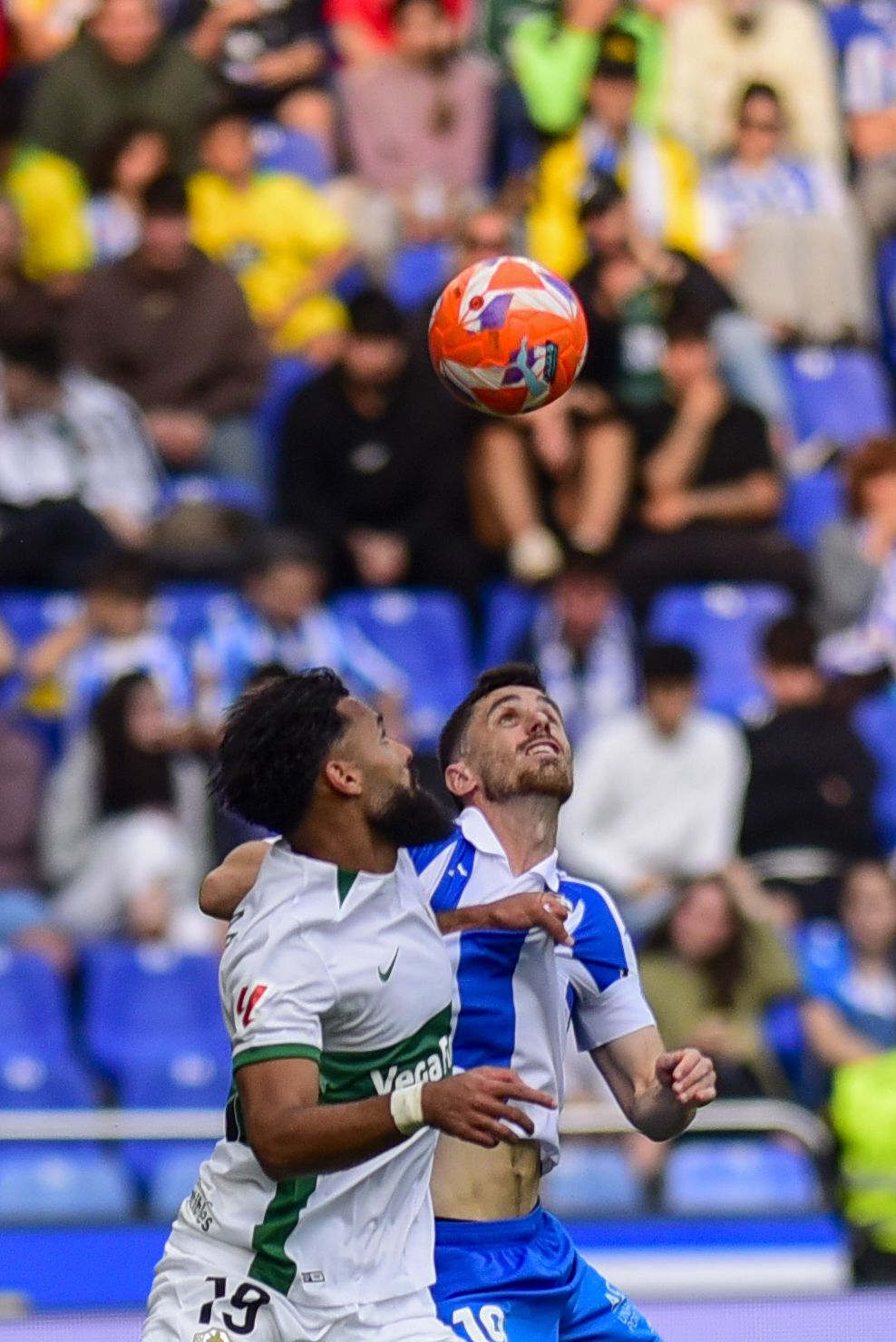 El Dépor cae goleado (0-4) por el Elche para cerrar la temporada 2025-25 en Riazor