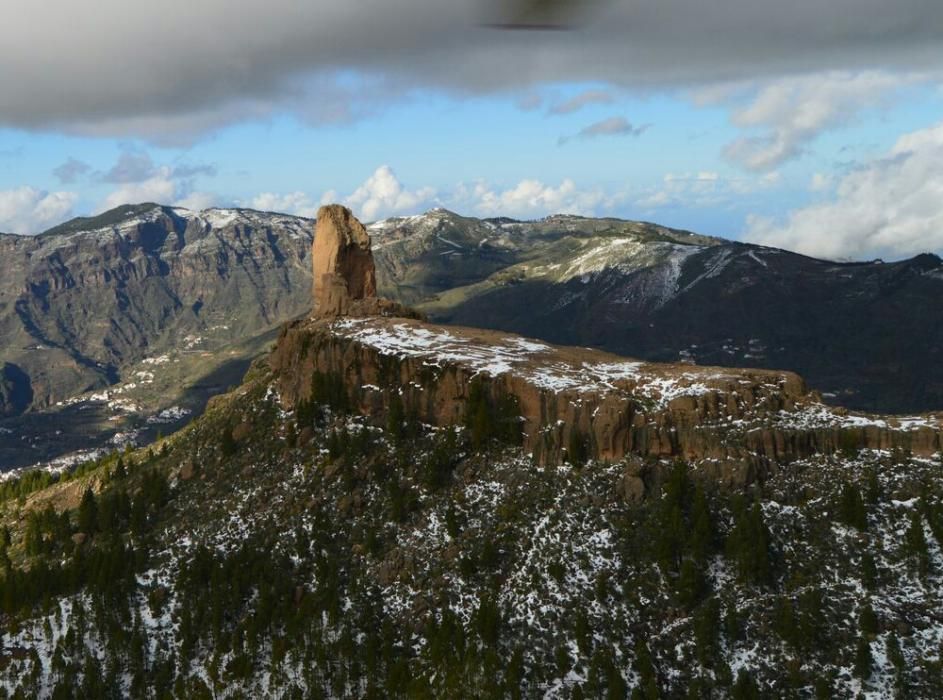 La cumbre nevada, desde el aire