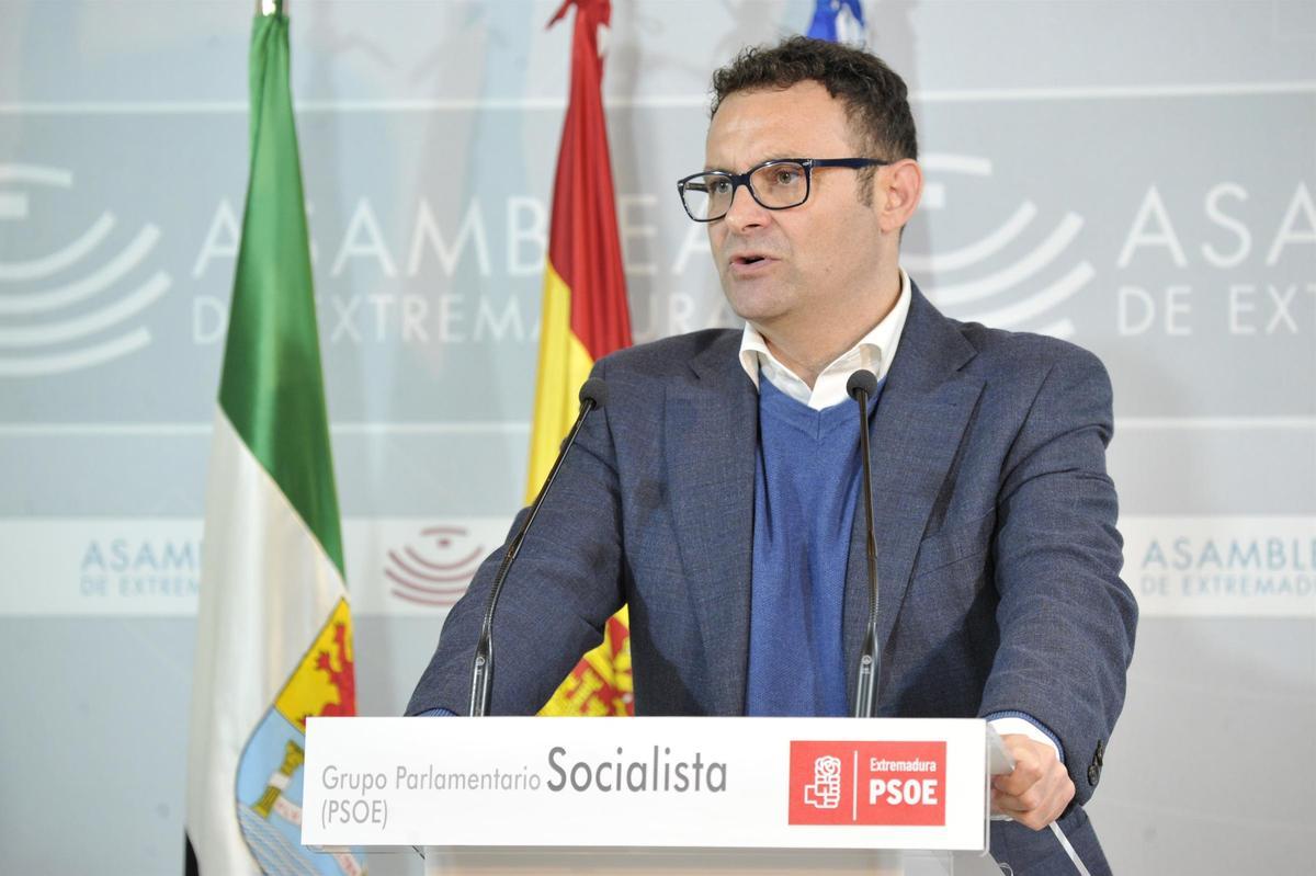 Archivo - Imagen de archivo del miembro de la Diputación Permanente de la Asamblea de Extremadura Jorge Amado (PSOE)