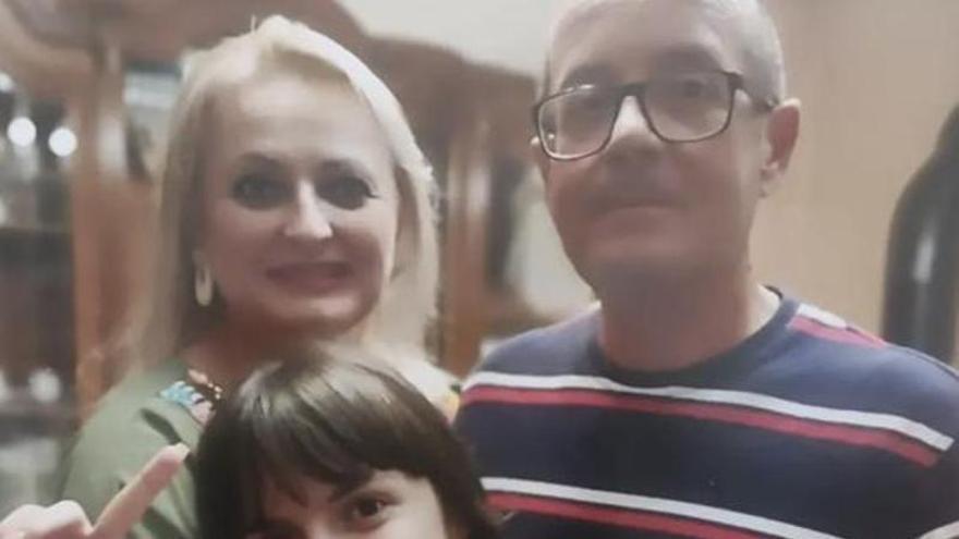 Julia sobrevivió a una muerte súbita con 19 años y ahora lucha por recuperar su vida tras un daño cerebral