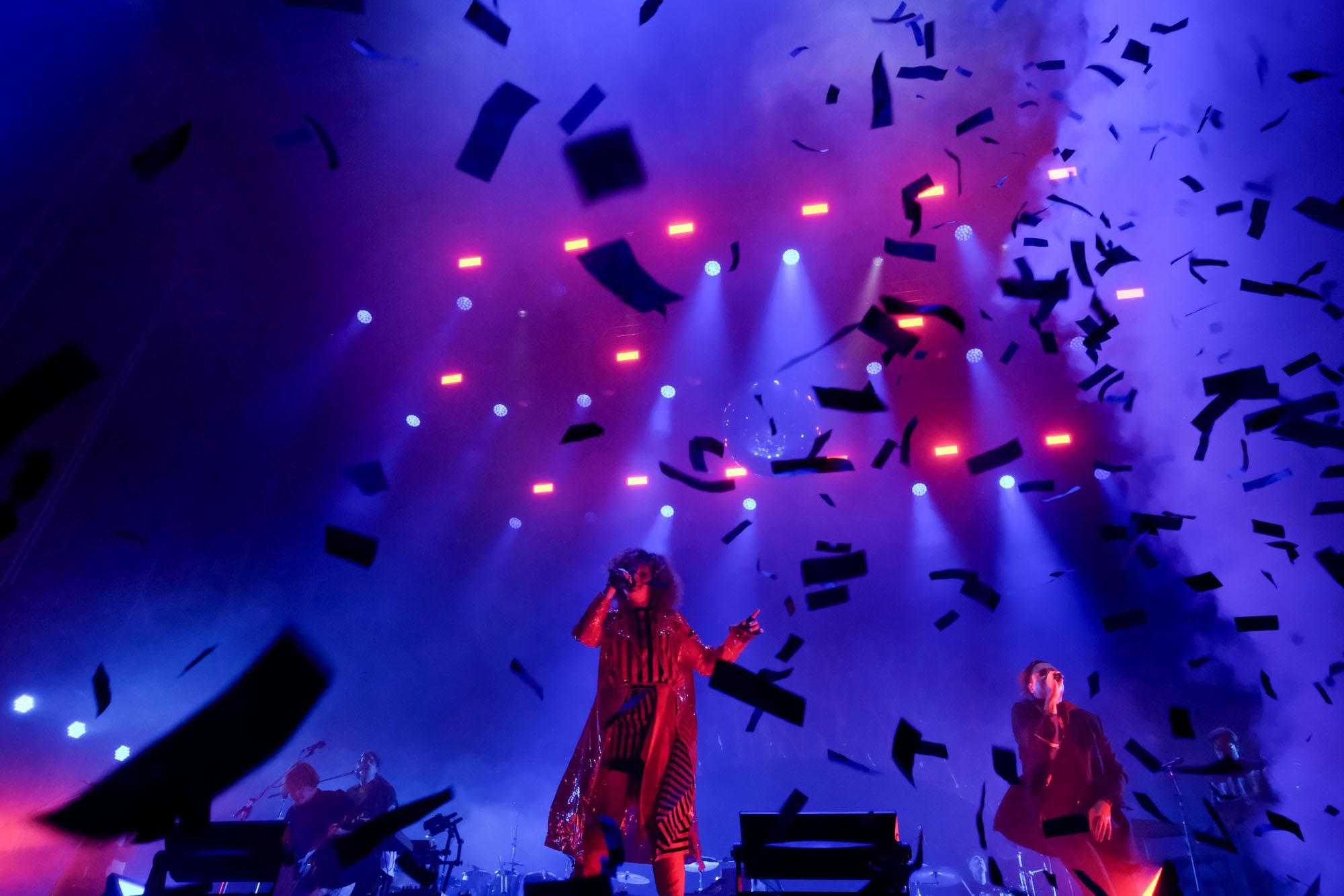 Primer día de conciertos en el Festival Cala Mijas 2023: Arcade Fire