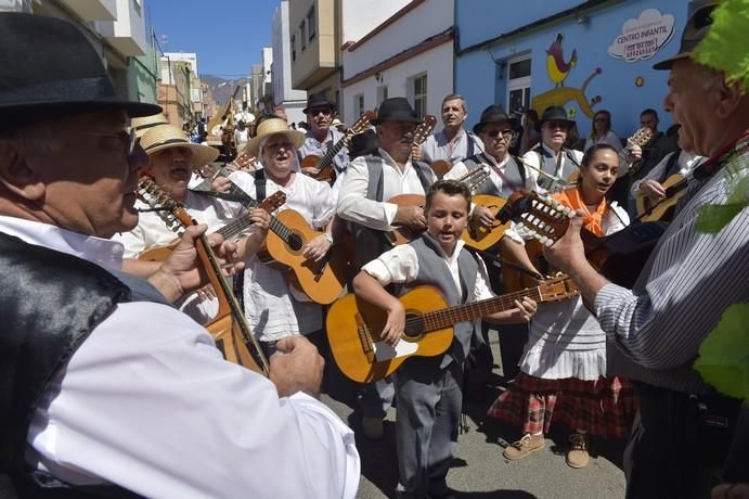 VI Romeria ofrenda San José Obrero, en el Cruce ...