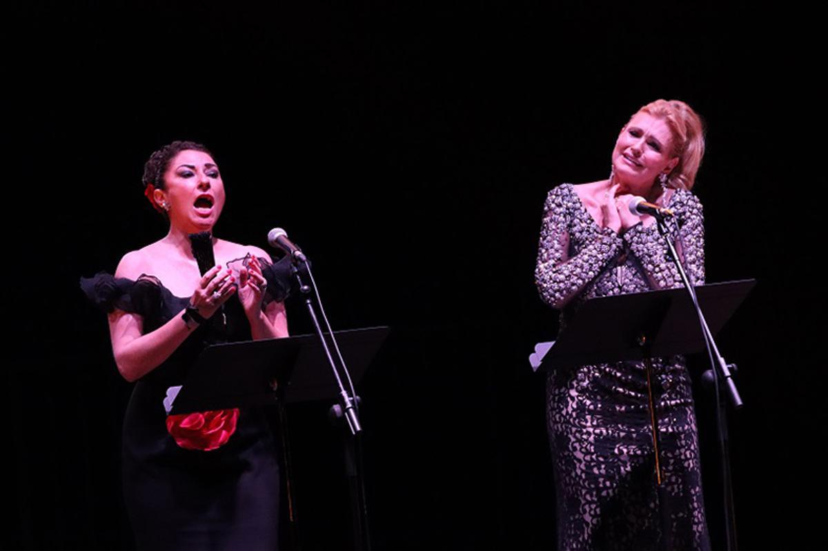 Ainhoa Arteta y Montserrat Martí Caballé.