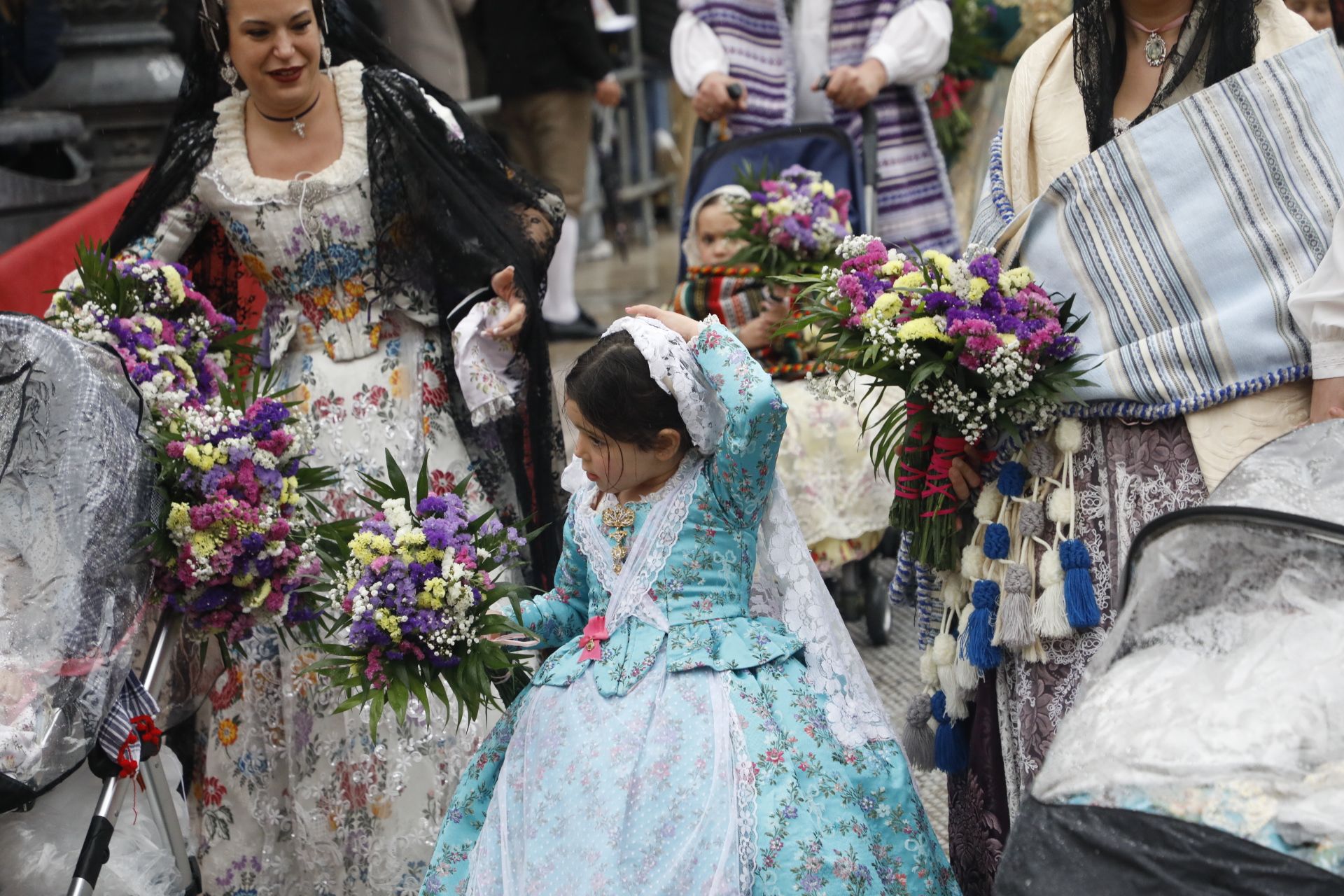 Búscate en el primer día de ofrenda por la calle de Quart (entre las 17:00 a las 18:00 horas)