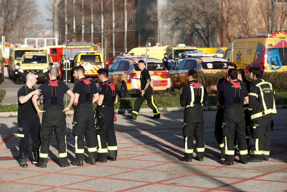 BOMBEROS EN AEROPUERTO DE MADRID BARAJAS