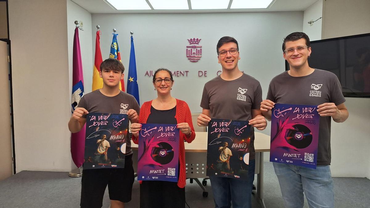Presentación de “La Veu Jove” en el Ayuntamiento de Gandia