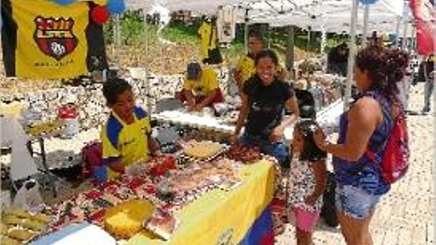 Festa Llatina al passeig Nou de Figueres