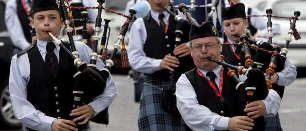 Por supuesto, habrá pasacalles de bandas en Ortigueira.