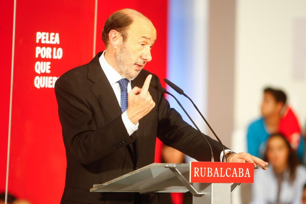 En 2011 junto a Leire Pajín y Jorge Alarte en la precampaña de las Elecciones Generales