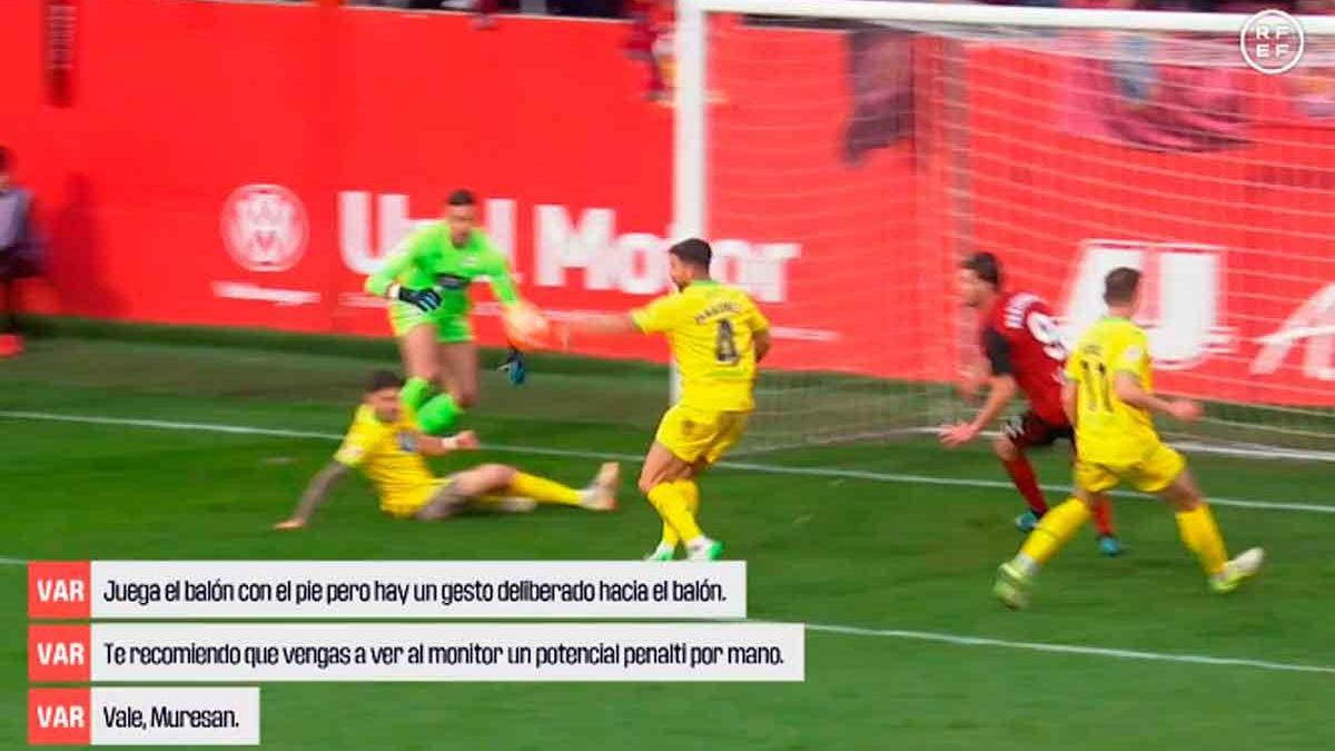 Sala VAR Mirandés - Deportivo