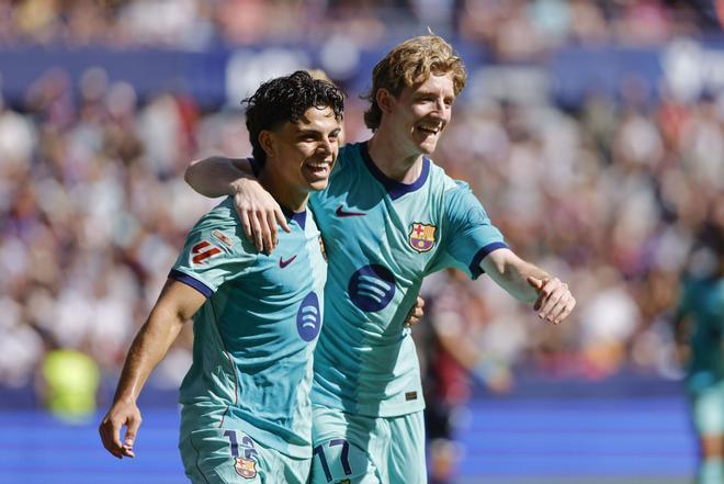 El Barça contracultural de Xavi Espart consigue ante el competitivo Levante su quinto triunfo en la Liga